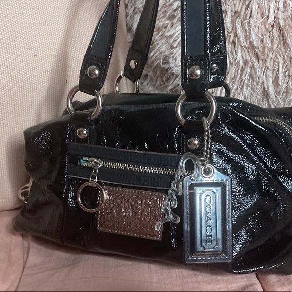 Coach Poppy Black Patent Leather Bag! - Picture 10 of 16